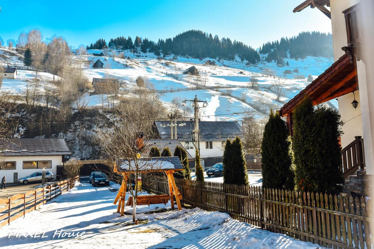 Отель Pixxel House Моечиу-де-Сус Экстерьер фото