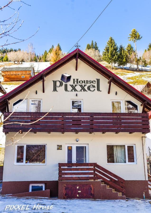 Отель Pixxel House Моечиу-де-Сус Экстерьер фото